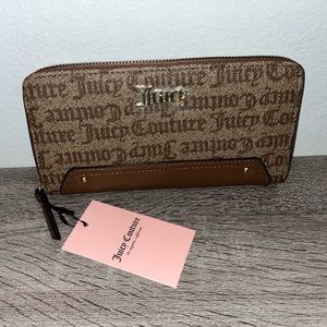 NWT Juicy Couture Wallet Brown Logo Zip Pockets